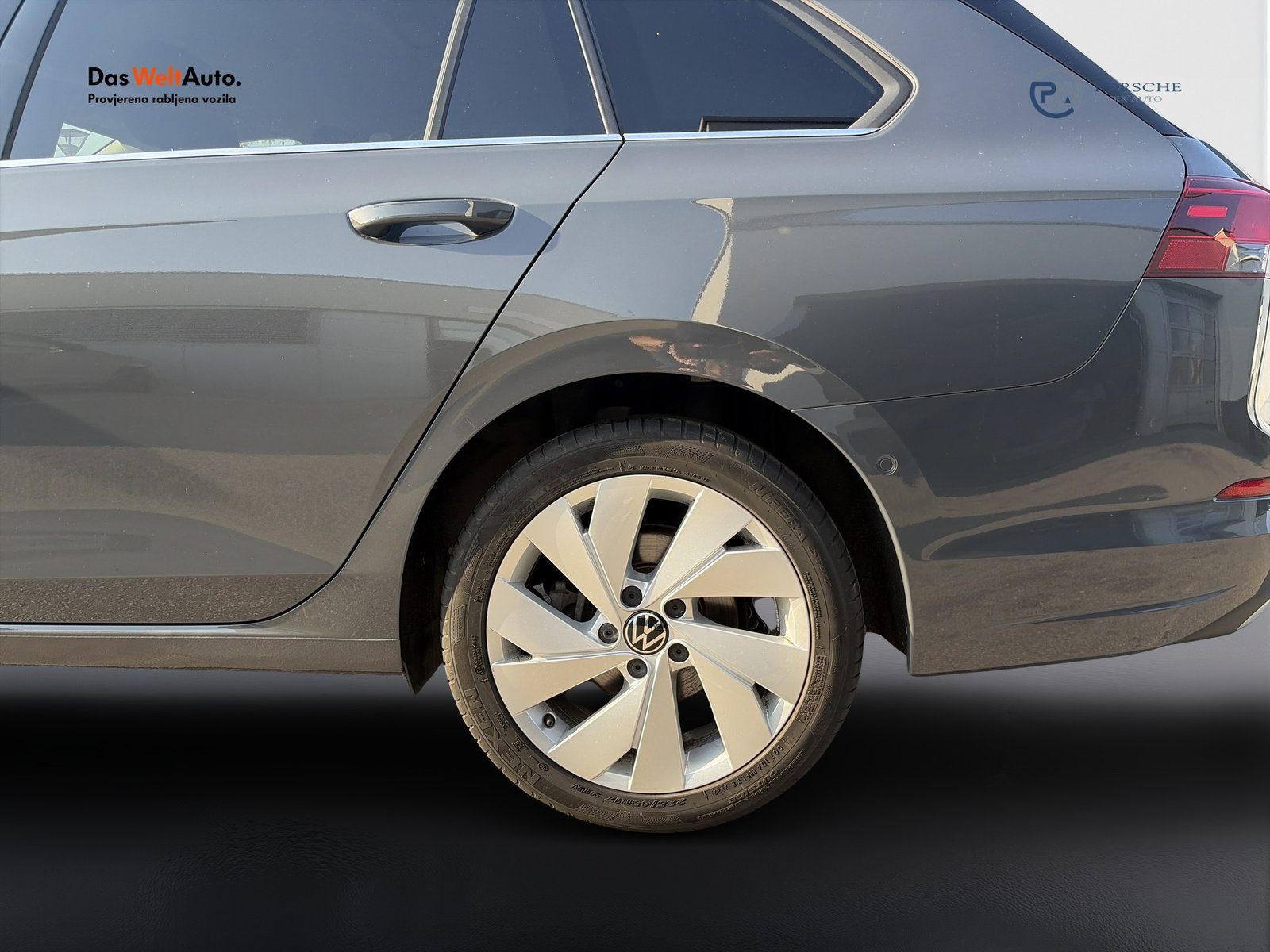 2023 Volkswagen Golf Variant — fotografija 21