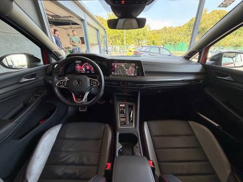 2022 Volkswagen Golf — sličica 8