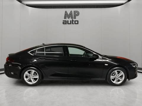 2021 Opel Insignia — sličica 8