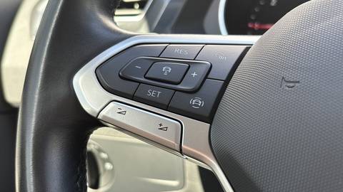 2022 Volkswagen Tiguan — sličica 12