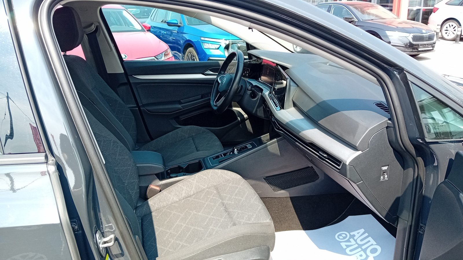 2024 Volkswagen Golf — fotografija 9