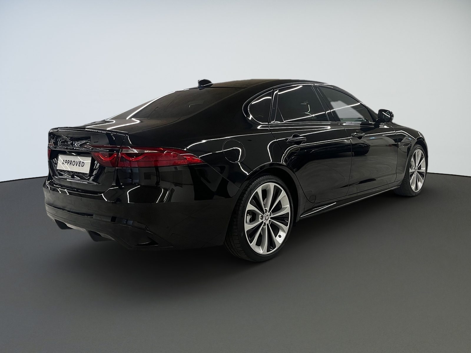 2023 Jaguar XF — fotografija 4