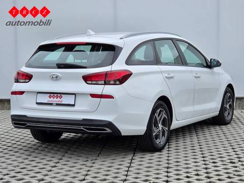 2022 Hyundai i30 — sličica 4