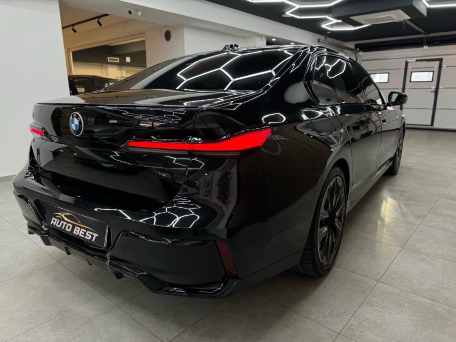 2023 BMW Serija 7 — fotografija 3