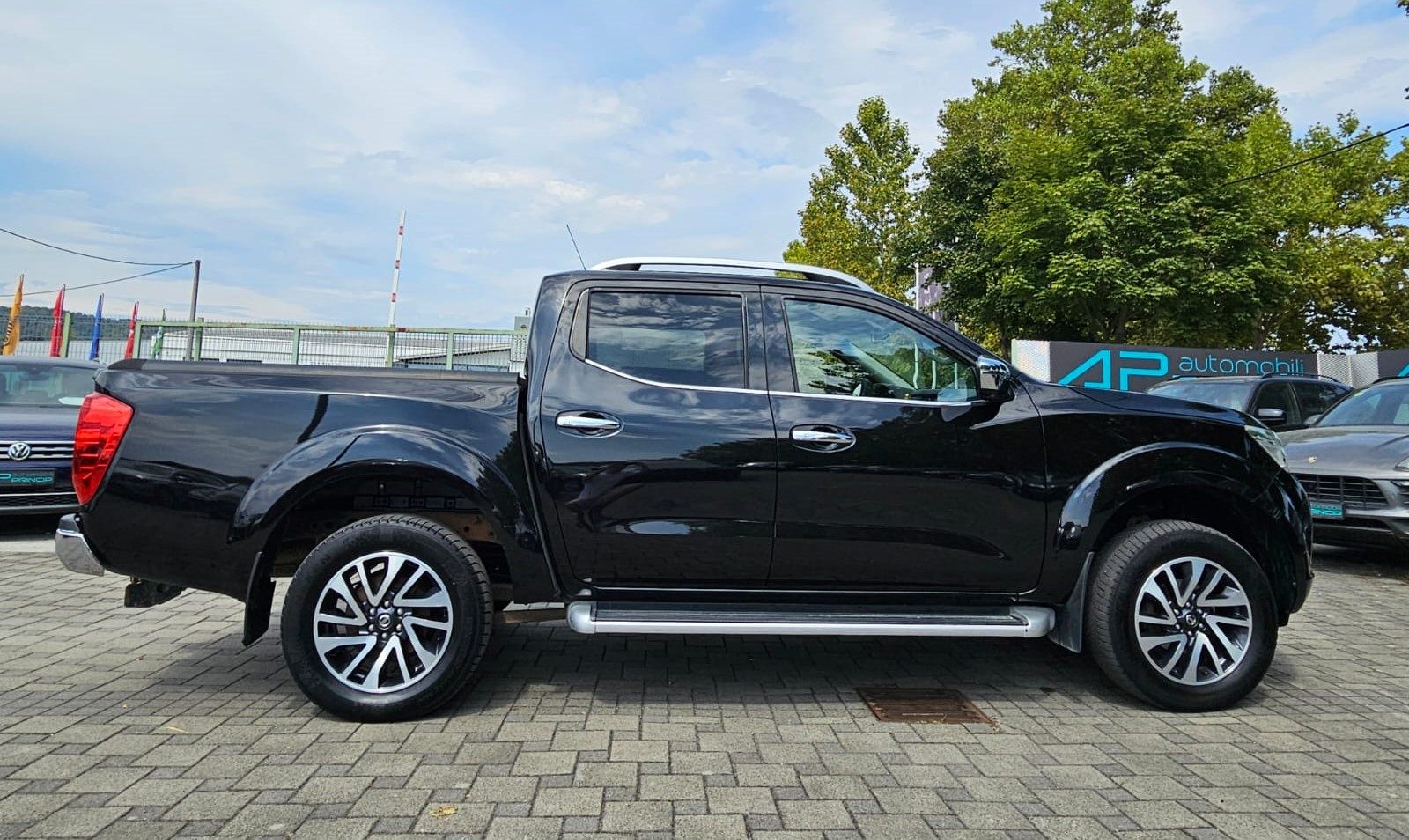2017 Nissan Navara — fotografija 9