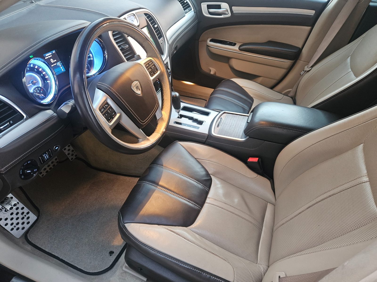 2013 Lancia Thema — fotografija 9