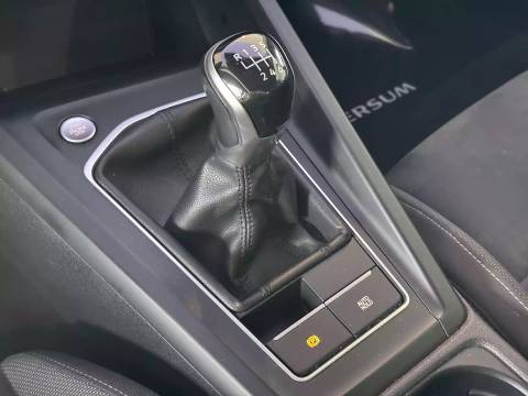 2020 Volkswagen Golf — sličica 25