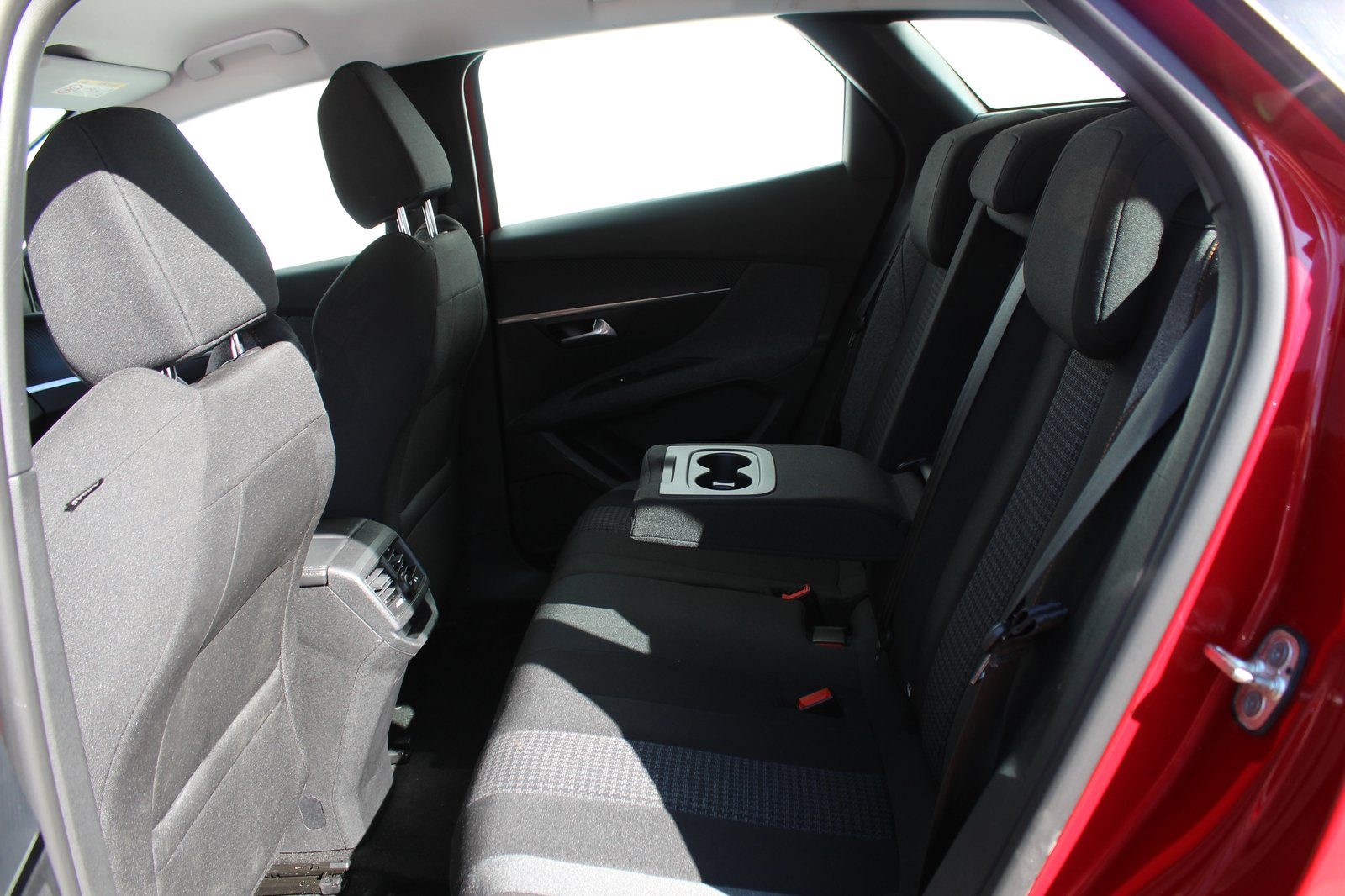 2022 Peugeot 3008 — fotografija 11