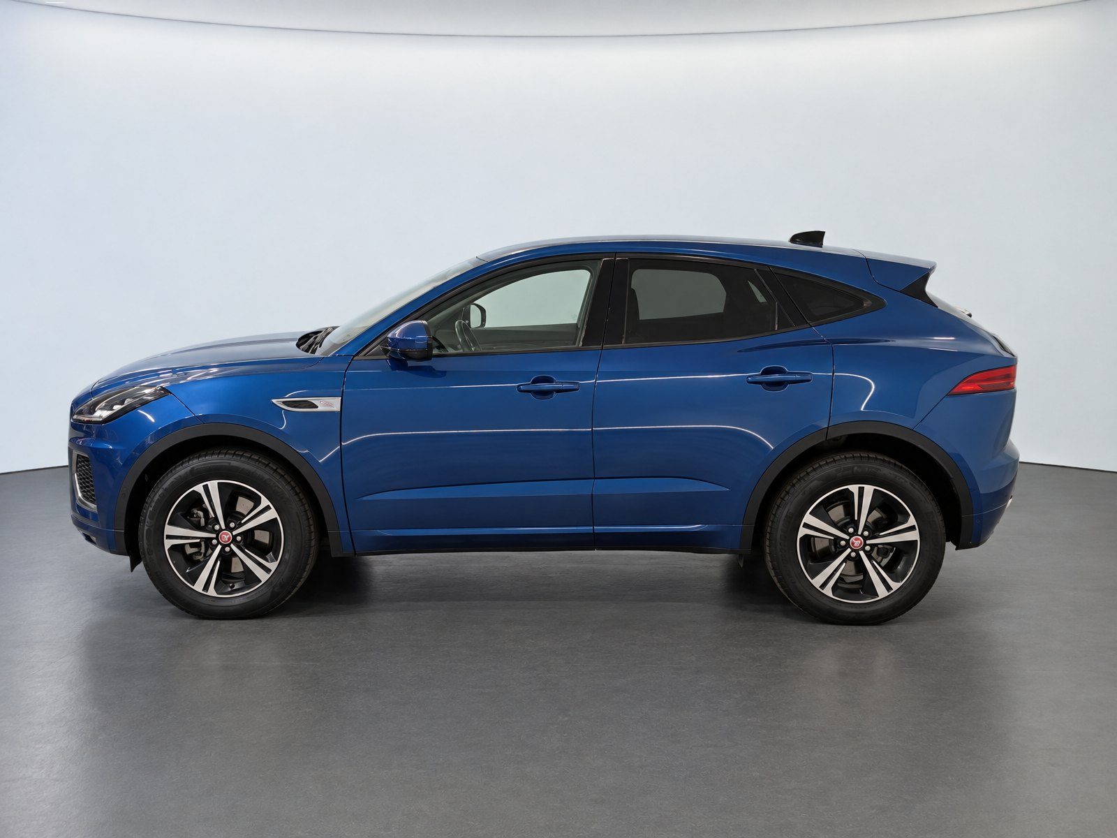 2022 Jaguar E-Pace — fotografija 9