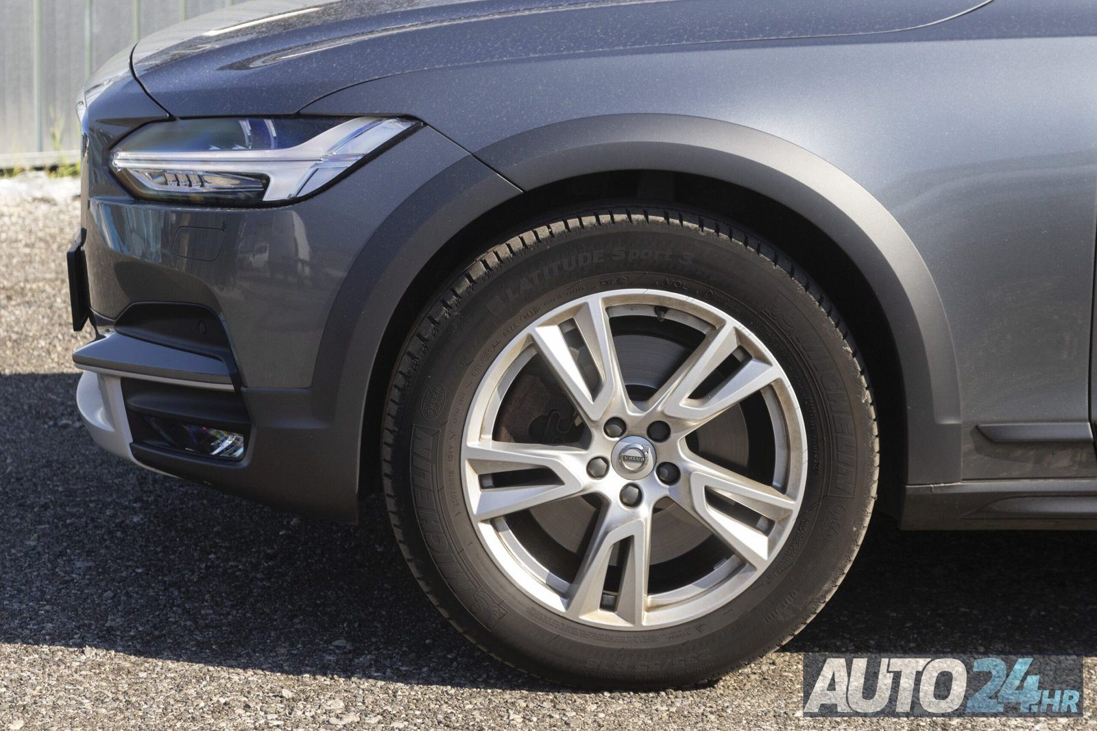 2017 Volvo V90 Cross Country — fotografija 14