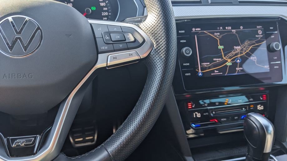 2023 Volkswagen Passat — fotografija 22