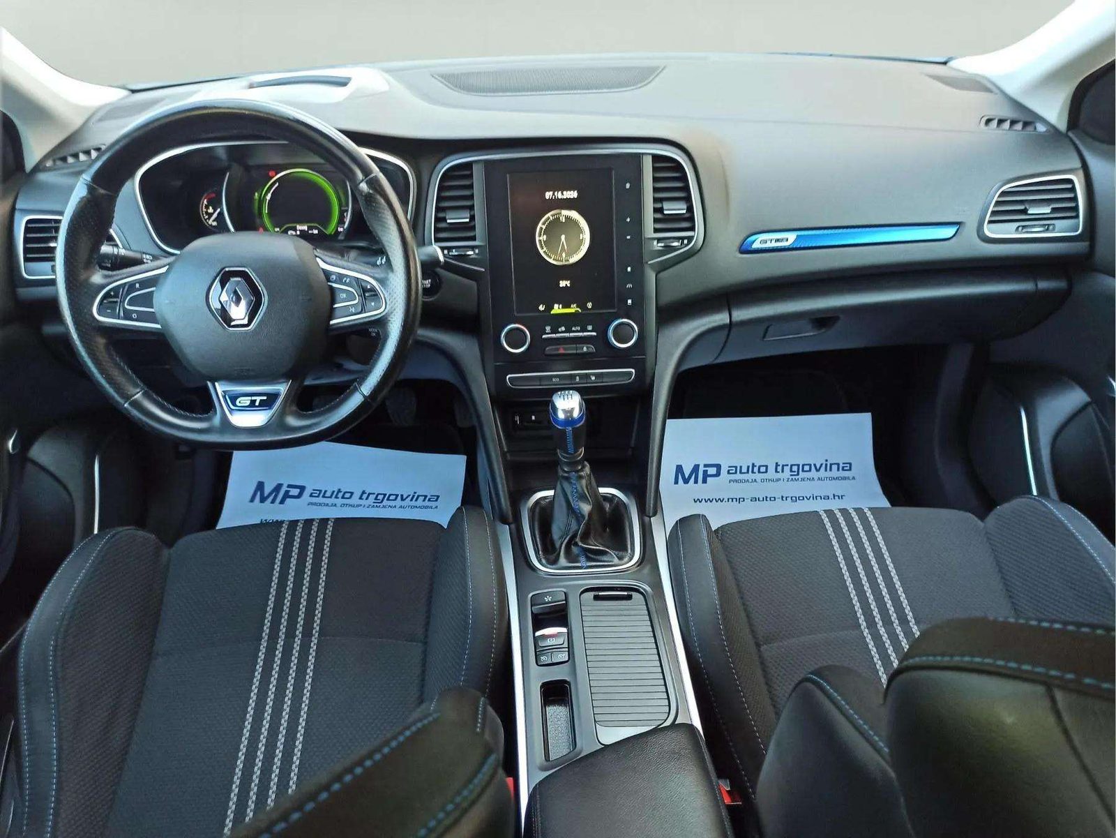 2018 Renault Megane — fotografija 11