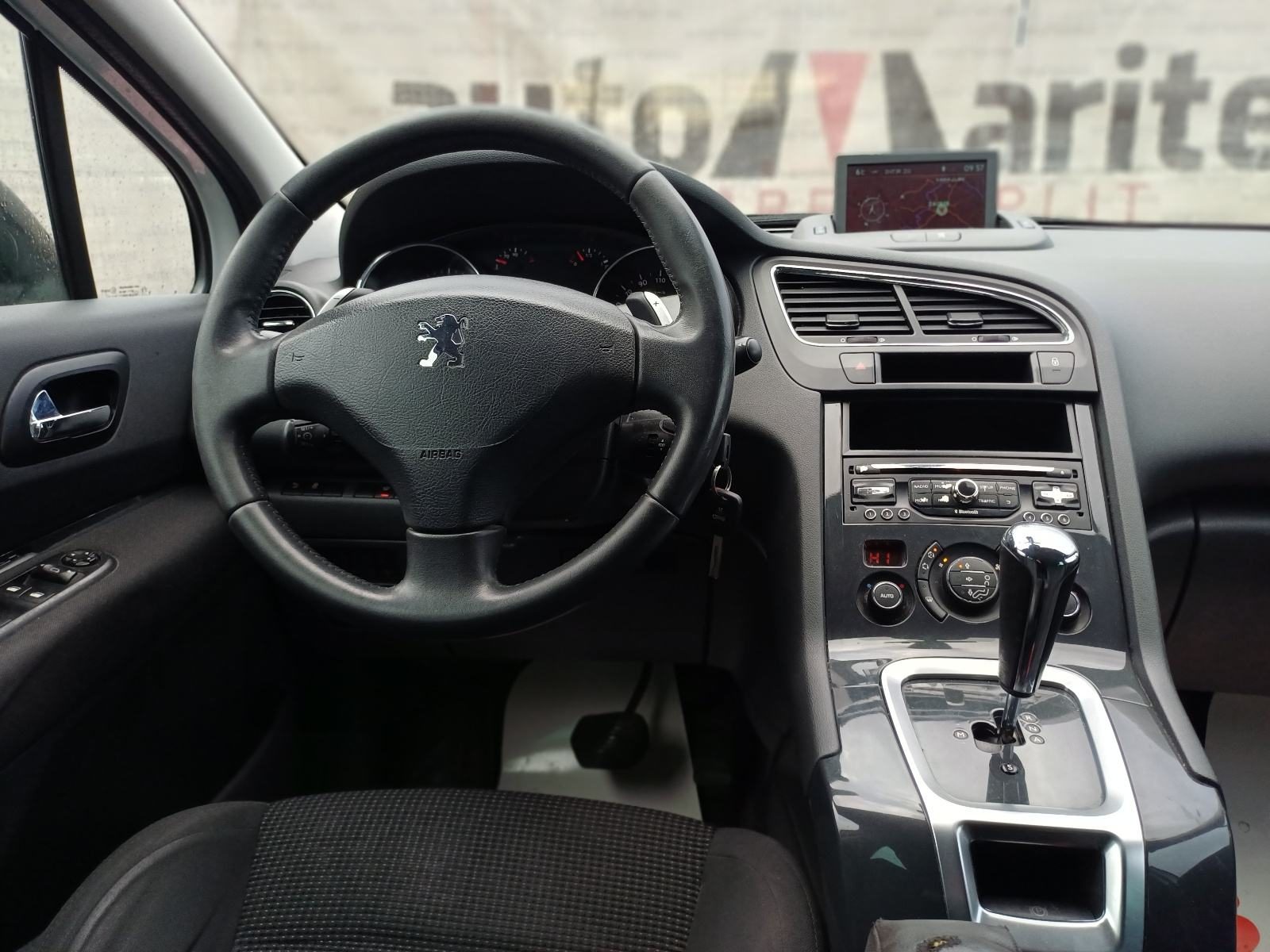 2013 Peugeot 5008 — fotografija 13