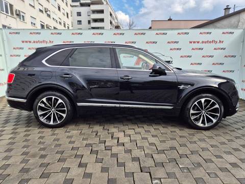 2016 Bentley Bentayga — sličica 5