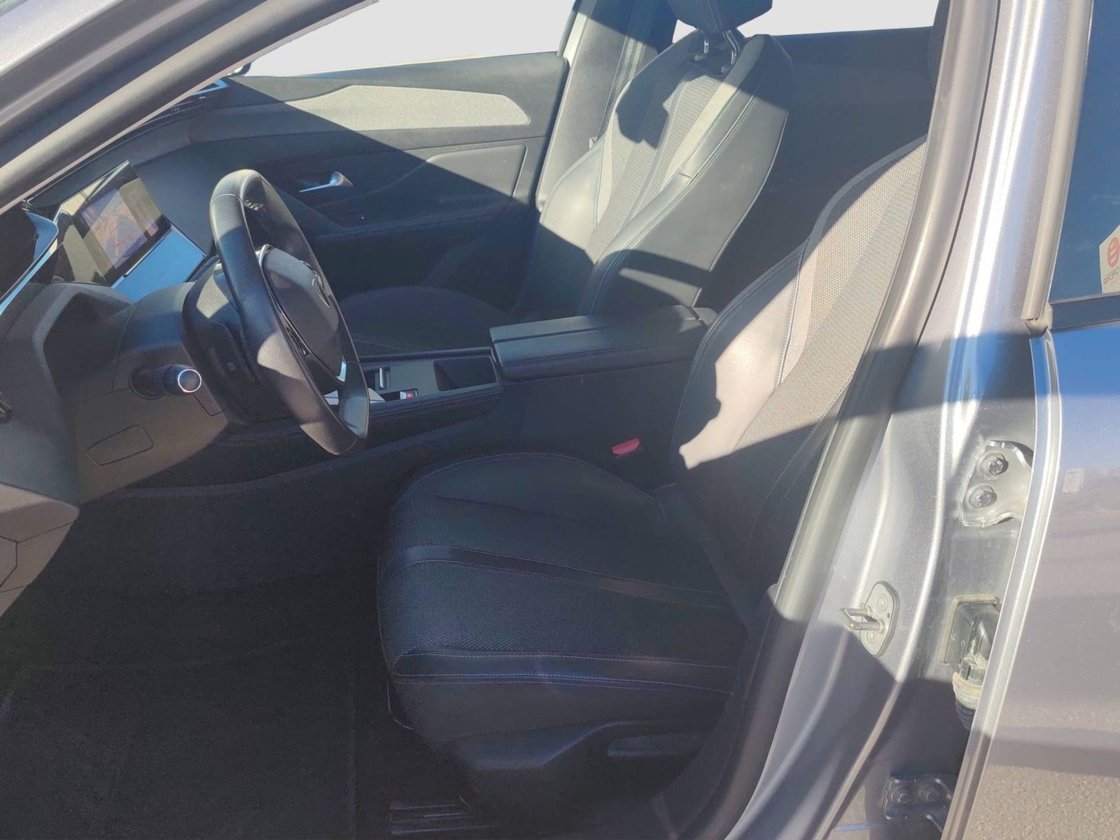 2023 Peugeot 308 — fotografija 14