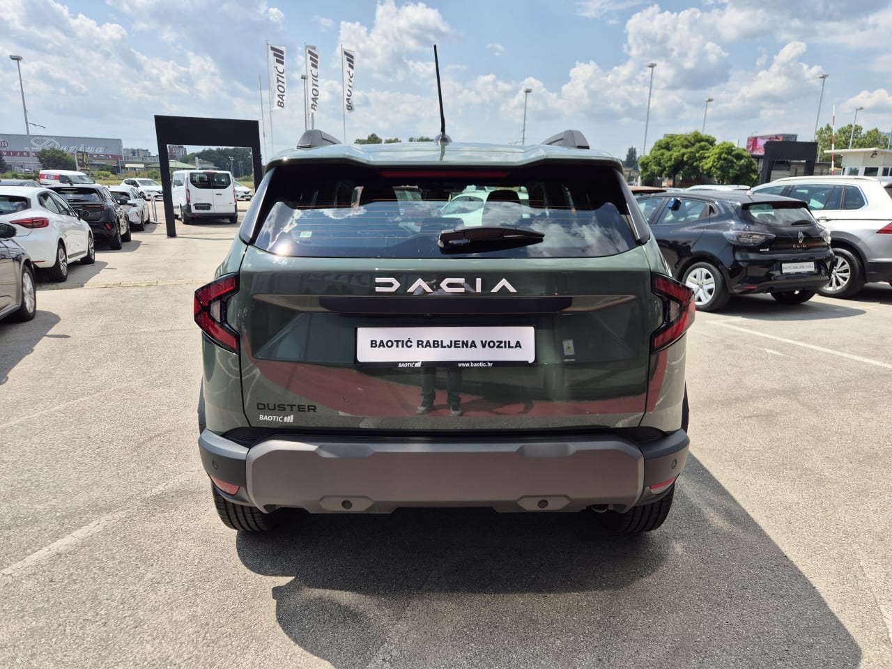 2025 Dacia Duster — fotografija 6