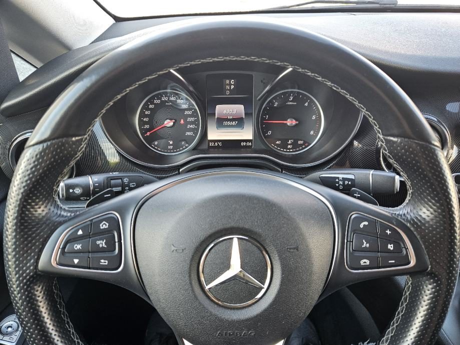 2019 Mercedes-Benz V-klasa — fotografija 9