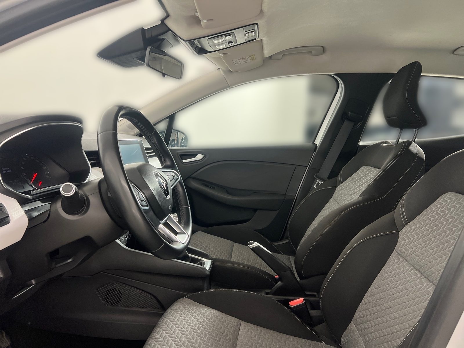 2021 Renault Clio — fotografija 12