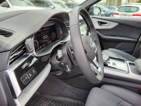 2023 Audi Q8 S line — sličica 10