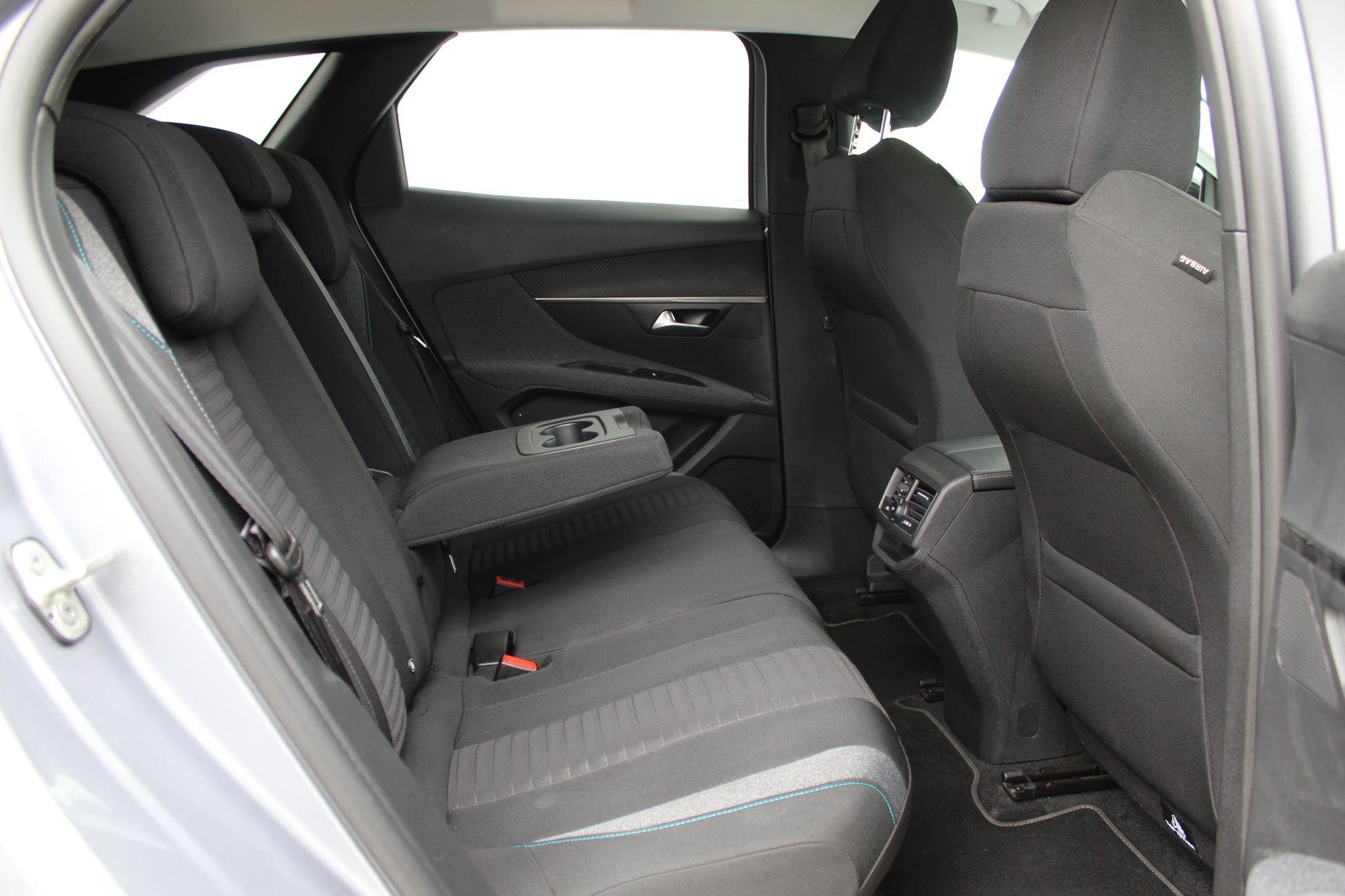 2022 Peugeot 3008 — fotografija 13