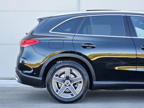 2023 Mercedes-Benz GLC — sličica 29
