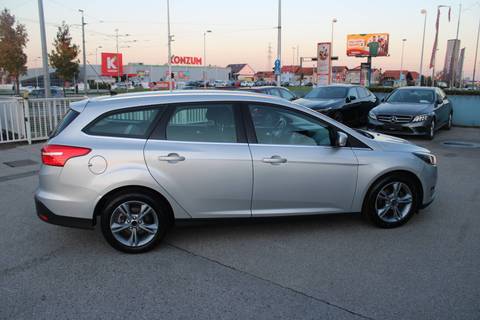 2016 Ford Focus karavan — sličica 4