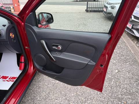 2018 Dacia Sandero — sličica 26
