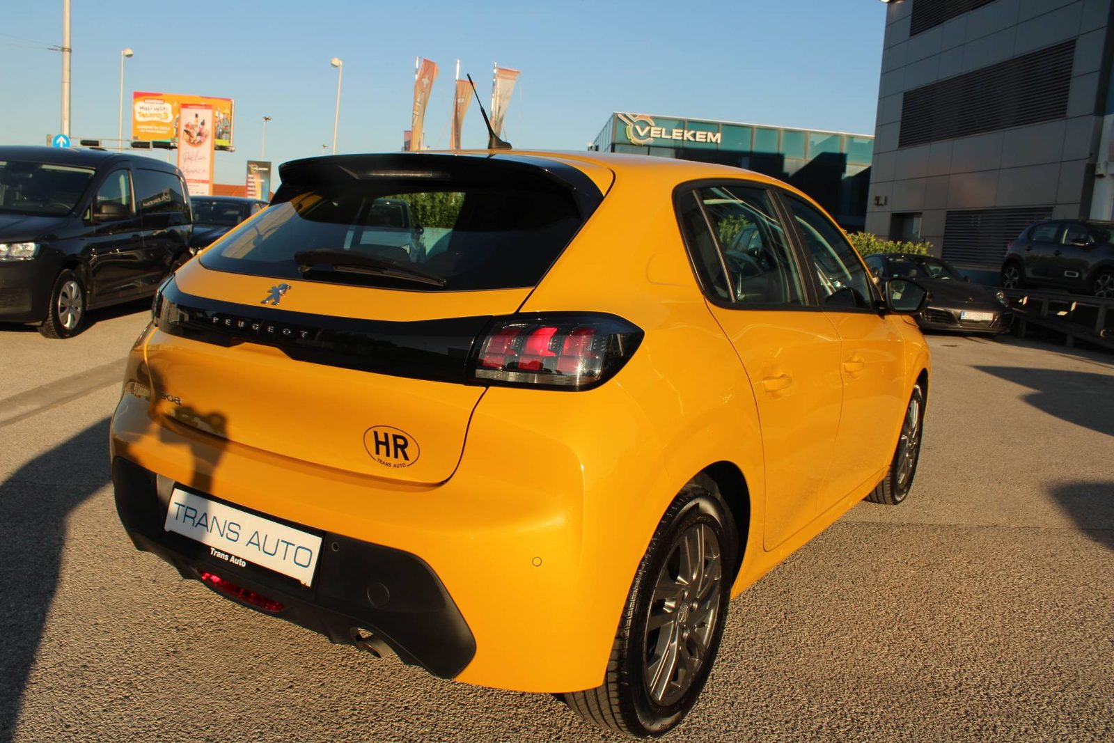 2022 Peugeot 208 — fotografija 5