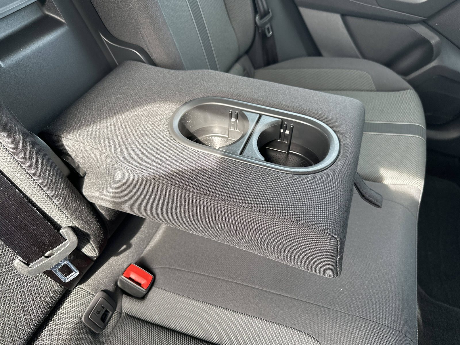 2023 Volkswagen T-Roc — fotografija 23