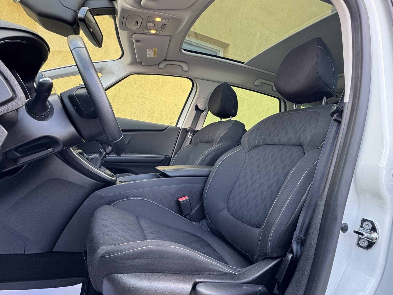 2019 Renault Scenic — fotografija 10
