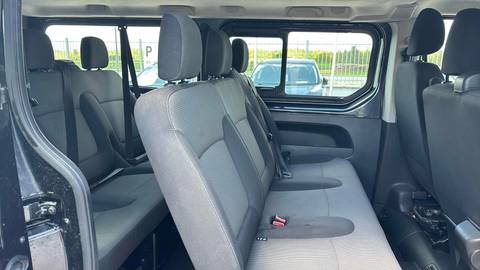 2023 Renault Trafic — sličica 10