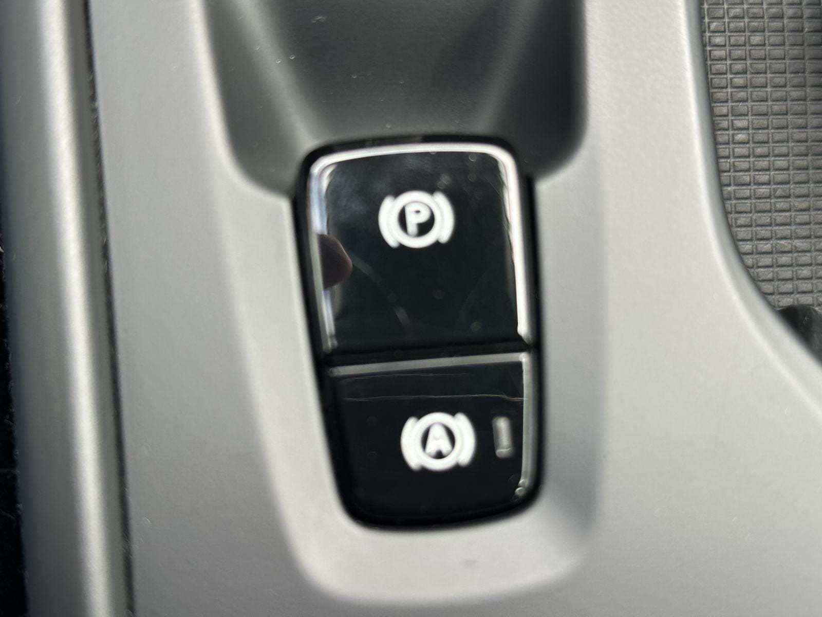 2020 Volvo XC40 — fotografija 15
