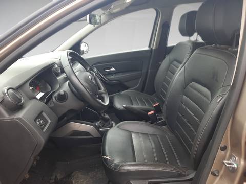 2018 Dacia Duster — sličica 18