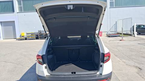 2018 Škoda Karoq — sličica 12