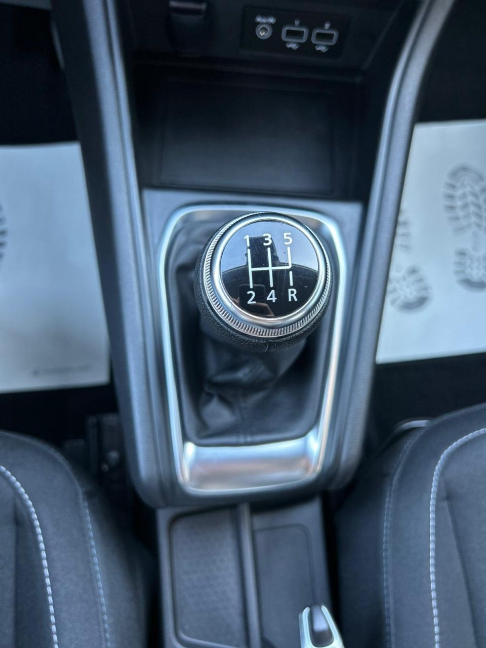 2020 Renault Captur — fotografija 12