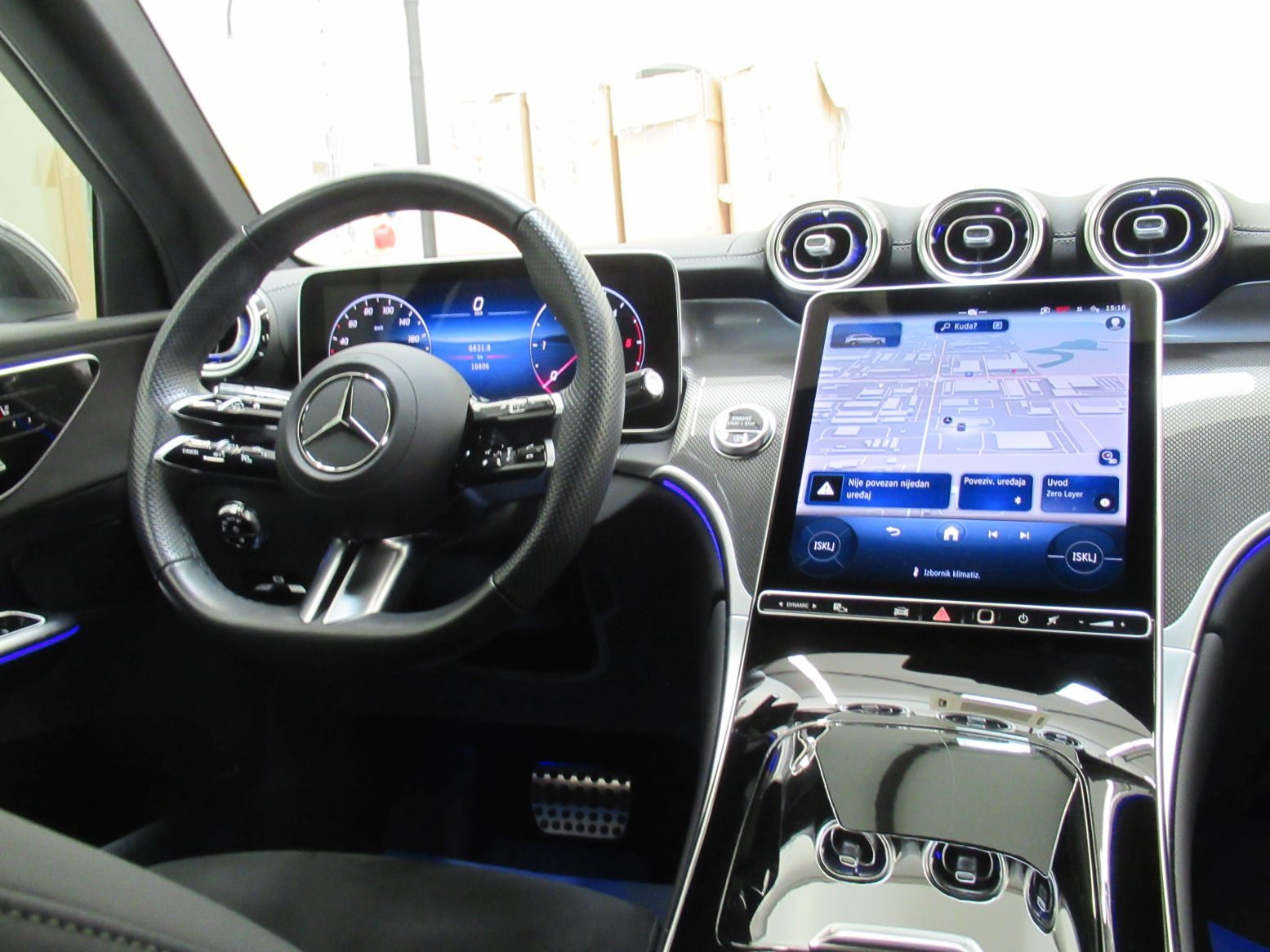 2026 Mercedes-Benz GLC — fotografija 14