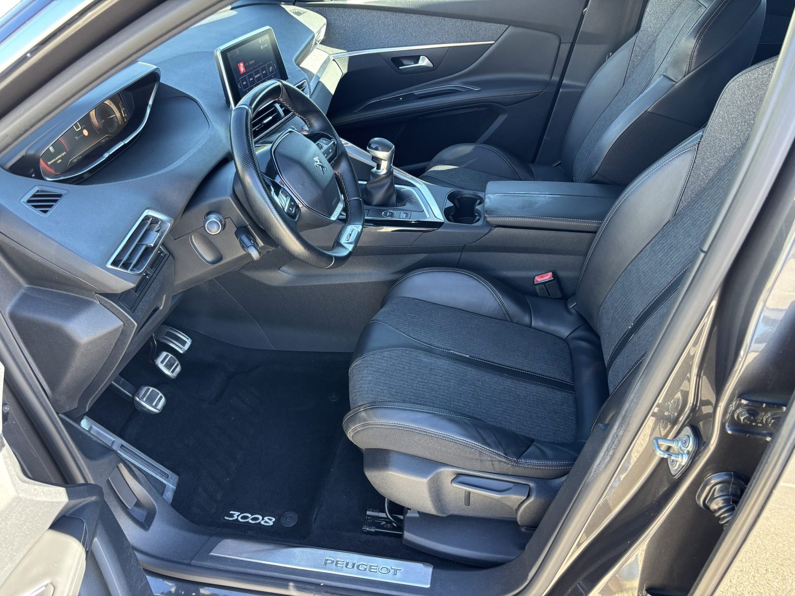 2018 Peugeot 3008 — fotografija 16