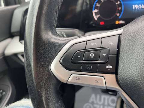 2021 Volkswagen Golf — sličica 29