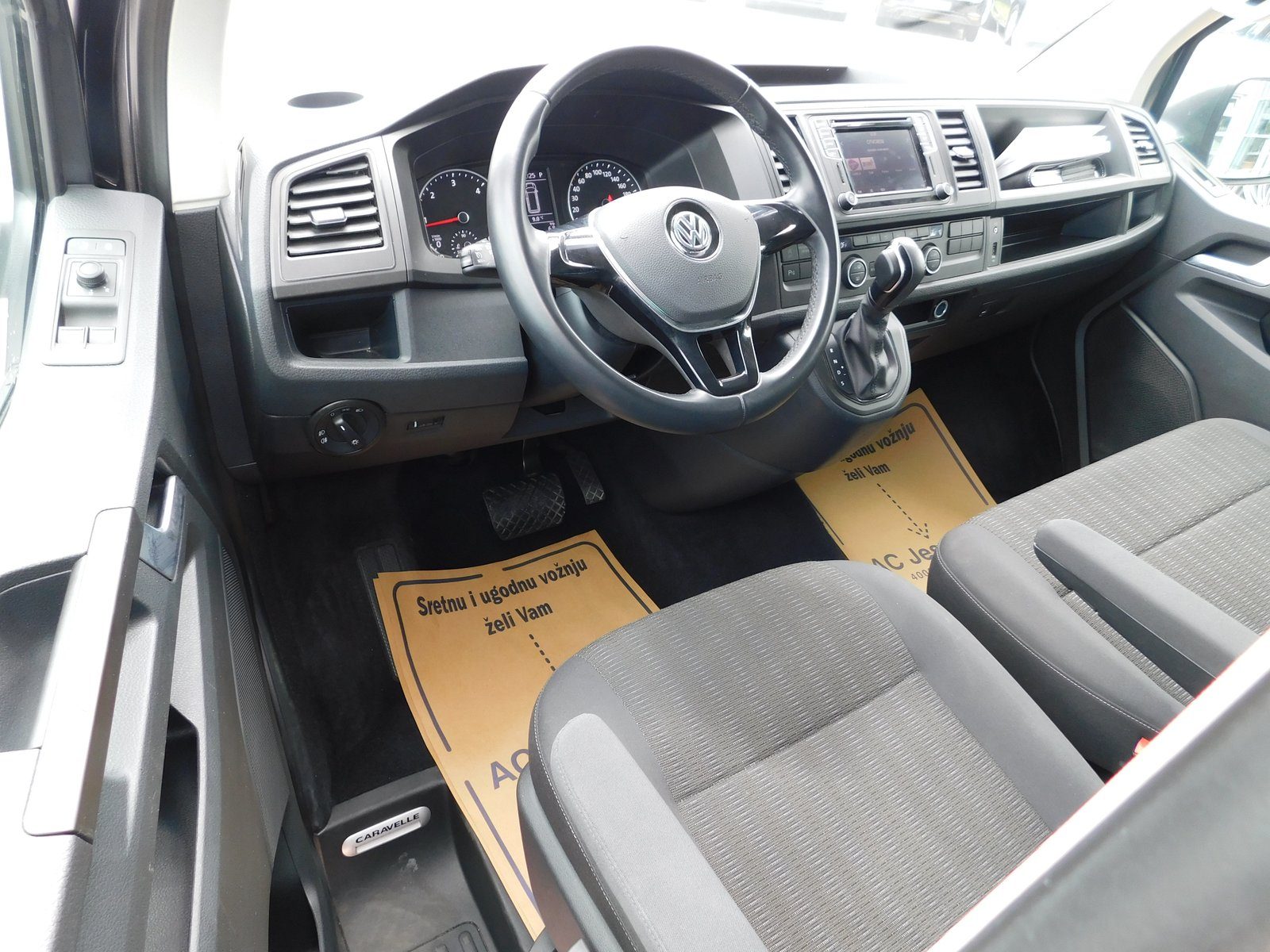 2019 Volkswagen Caravelle — fotografija 11