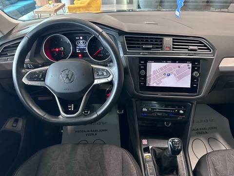 2023 Volkswagen Tiguan — sličica 15