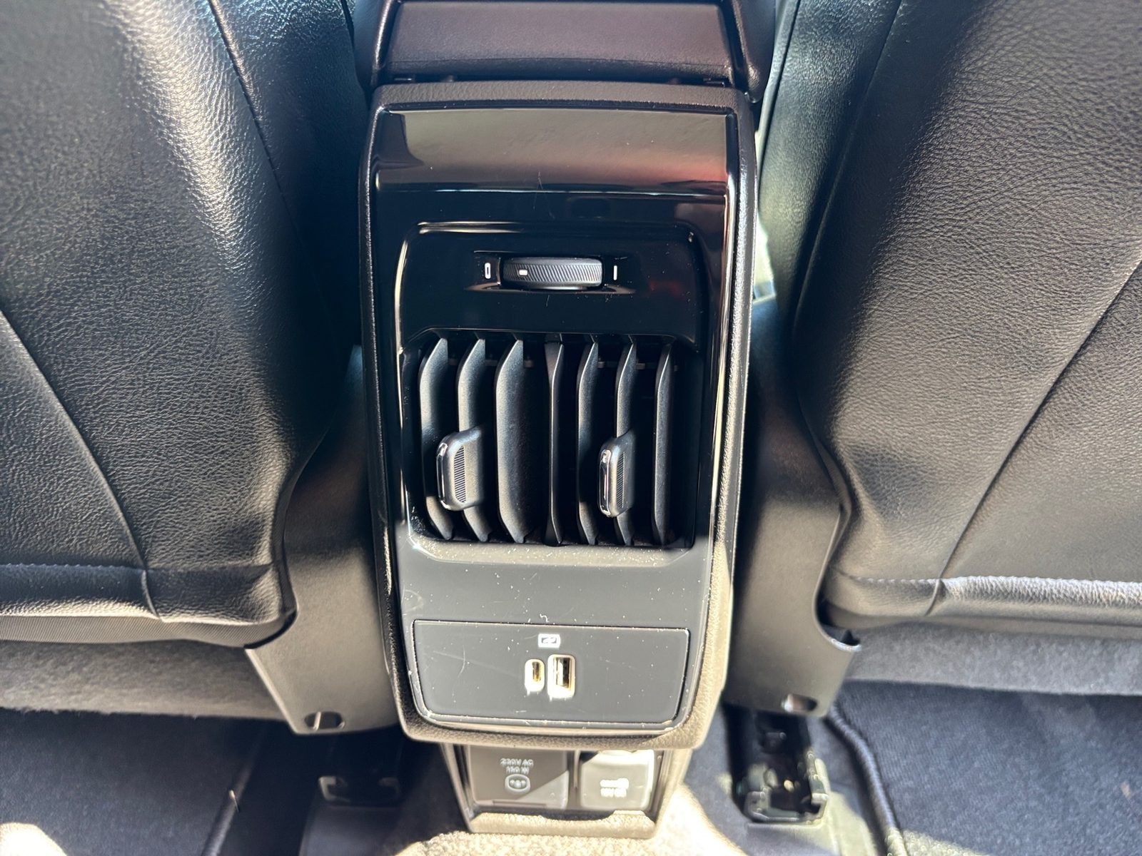 2022 Jeep Compass — fotografija 24