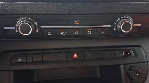 2021 Opel Vivaro — sličica 29