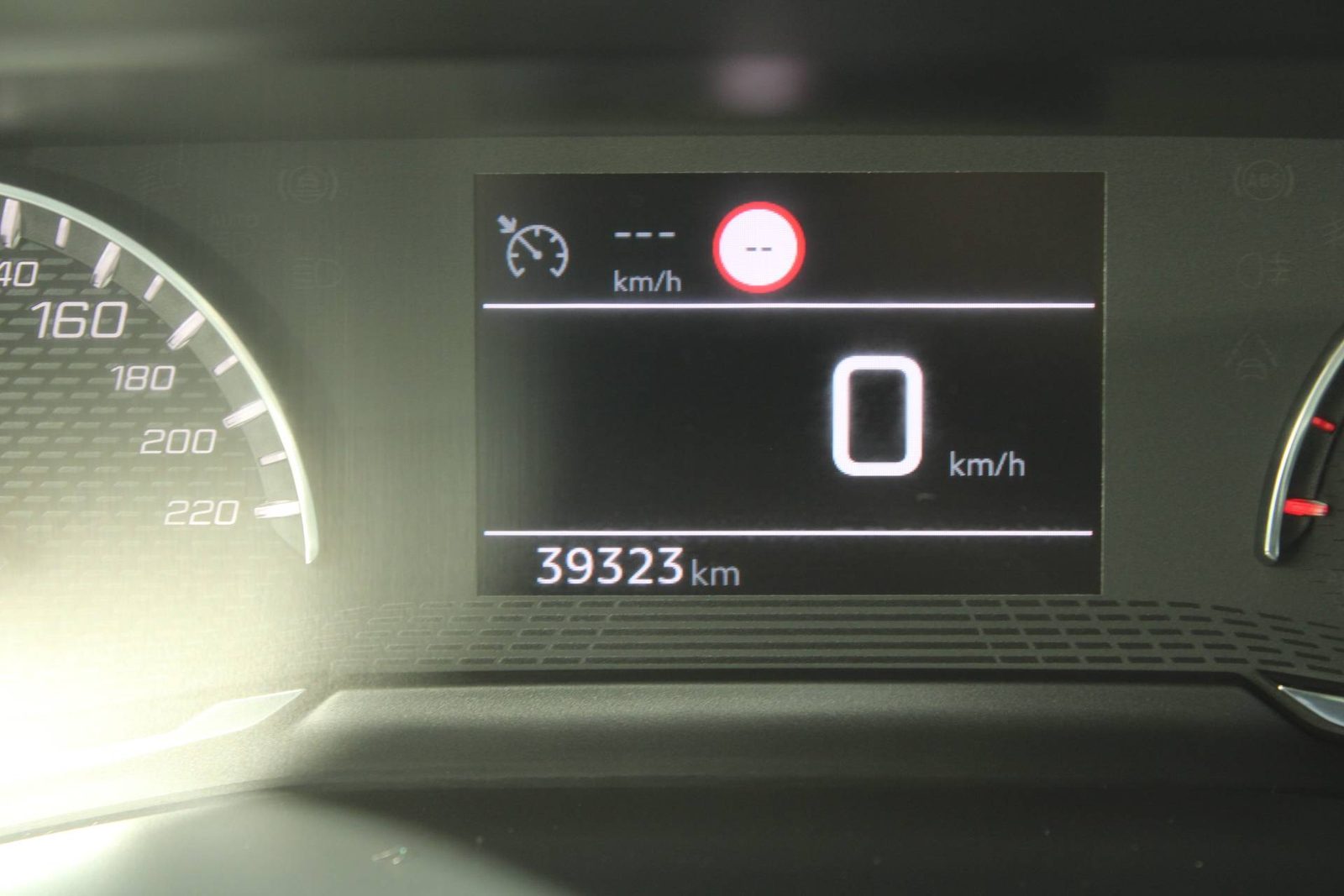 2022 Peugeot 208 — fotografija 19