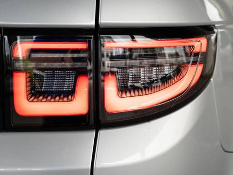 2023 Land Rover Discovery Sport — sličica 15