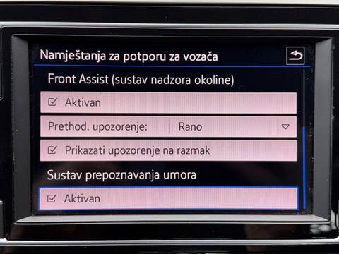 2019 Volkswagen Passat — sličica 12