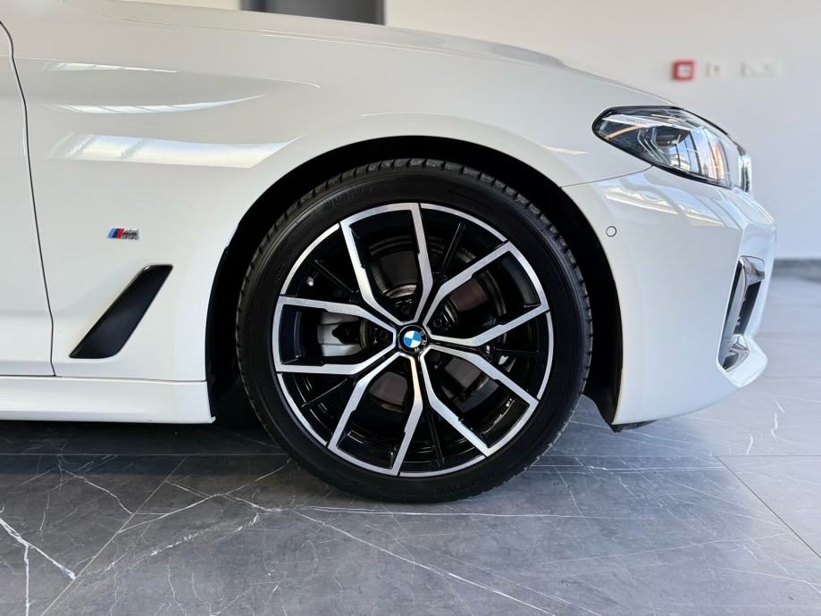 2020 BMW Serija 5 — fotografija 7