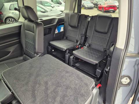 2022 Ford Tourneo Connect — sličica 19