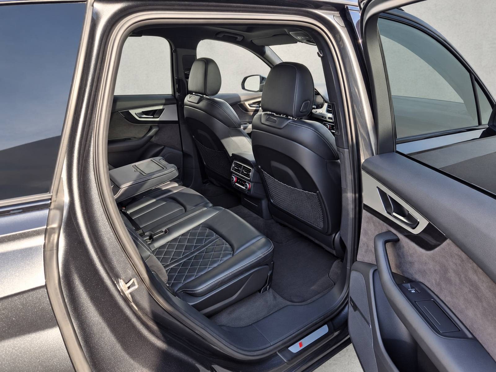 2017 Audi Q7 S line — fotografija 15