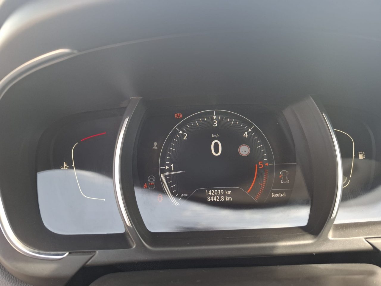 2017 Renault Scenic — fotografija 13