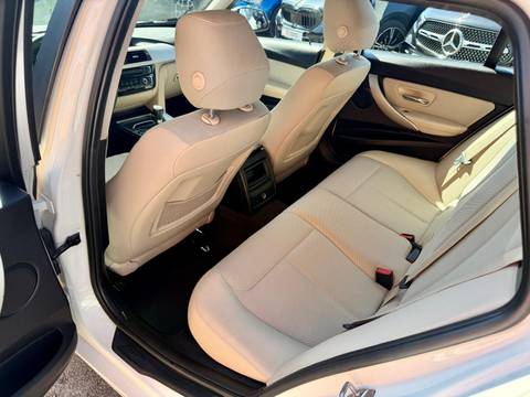 2015 BMW Serija 3 — sličica 10